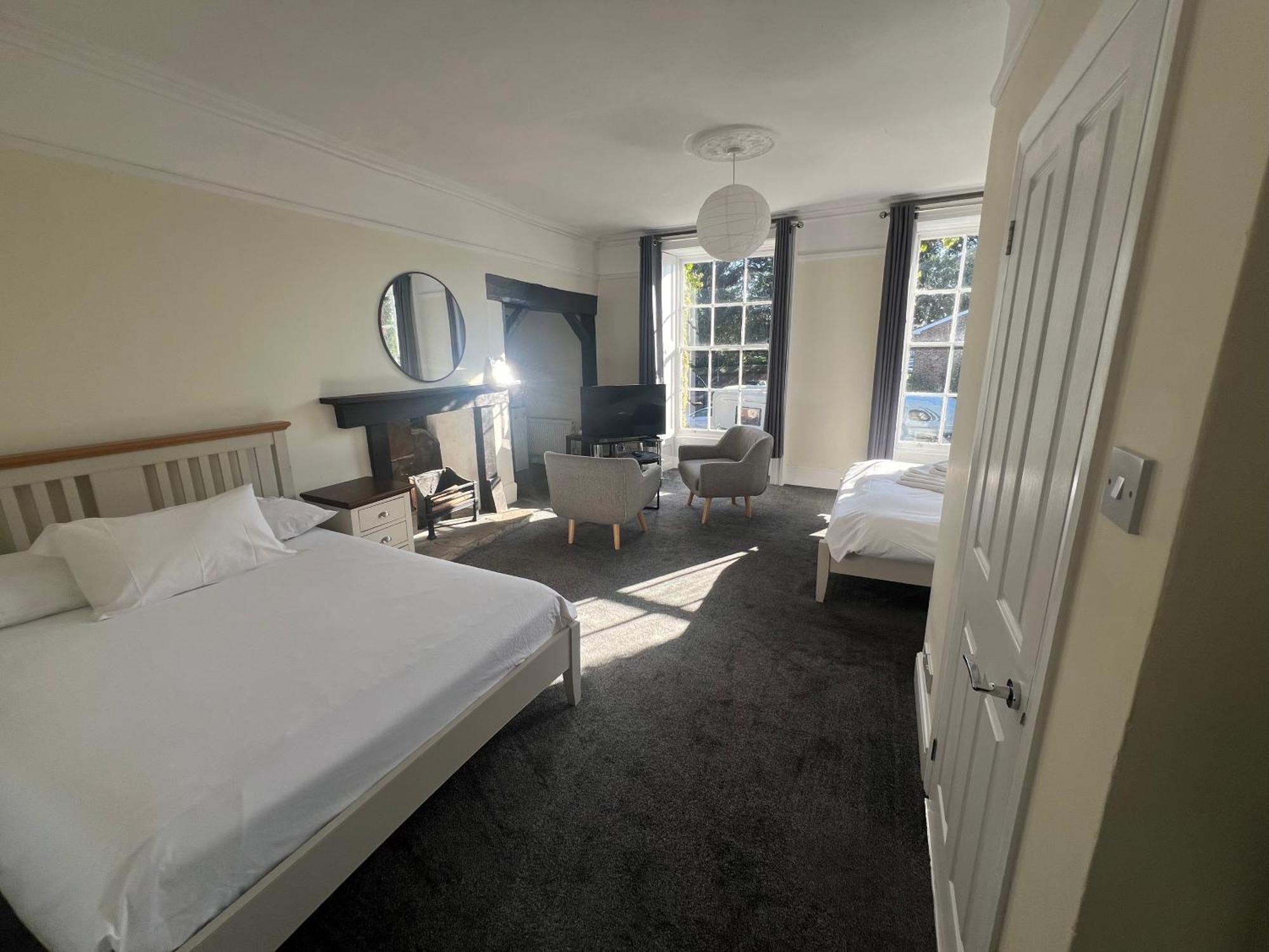 Harmondsworth Hall Buitenkant foto